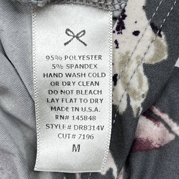 Everly Extra-Soft Floral Keyhole Bell Sleeve Shift with Ruffled Hem Size M - Picture 8 of 8